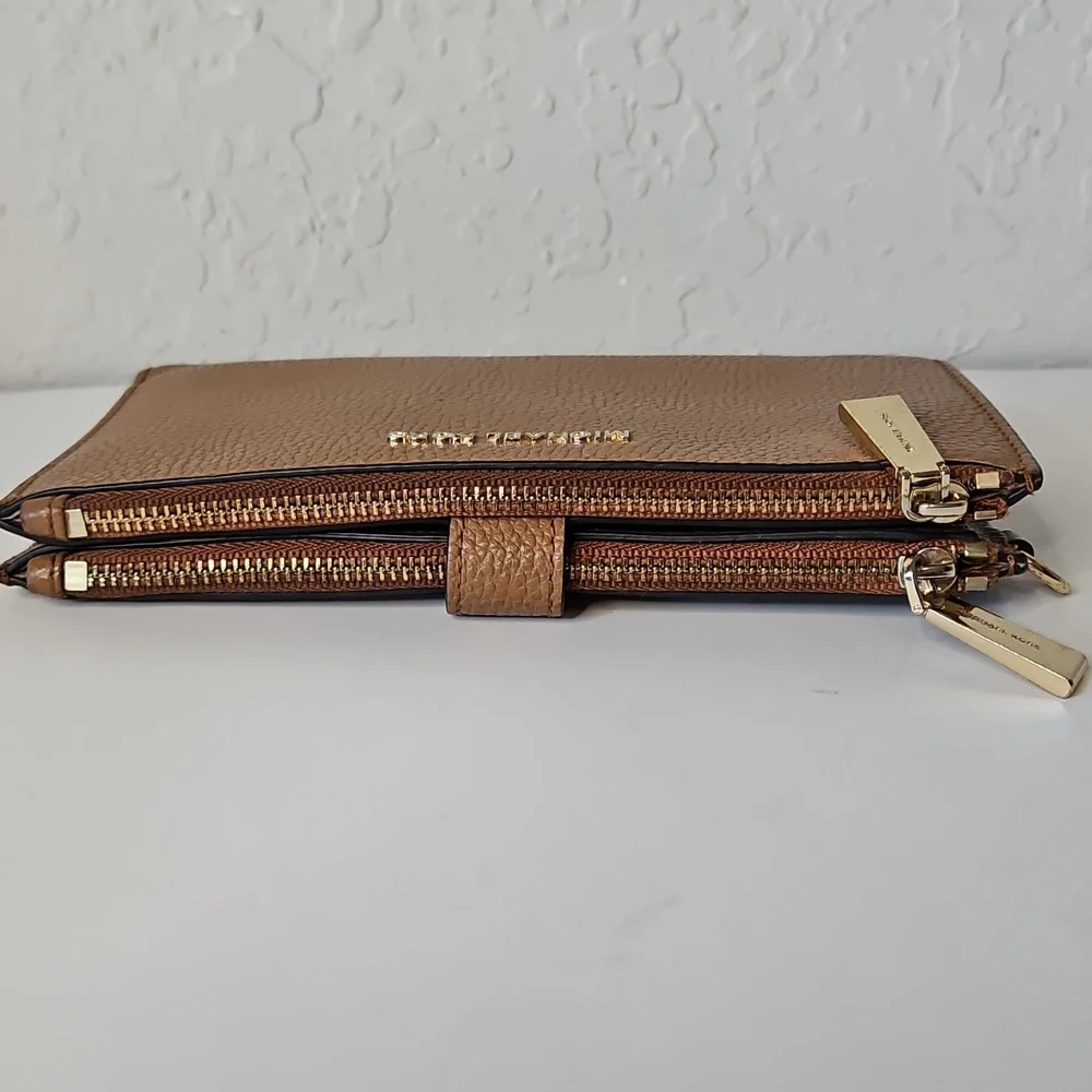 Michael Kors Jet Set Tan Saffiano Leather Smartphone Wallet